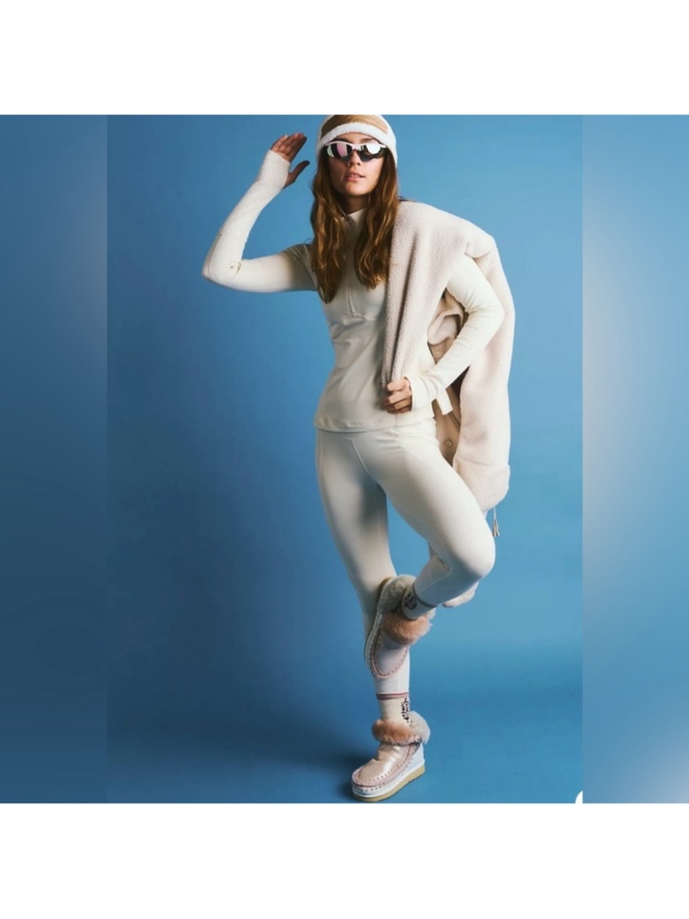 *NWT* FREE PEOPLE
UNDERCOVER BASE LAYER
SET (TOP W/ LEGGINGS) - Picture 2 of 14
